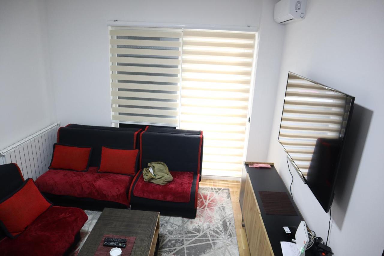 Stan Na Dan Sarajevo Bulevar Apartamento Exterior foto