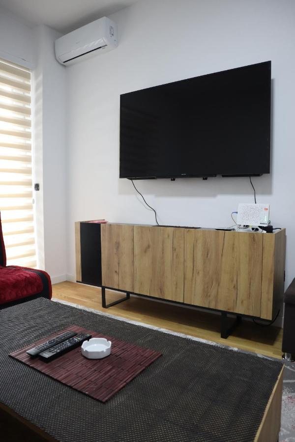 Stan Na Dan Sarajevo Bulevar Apartamento Exterior foto